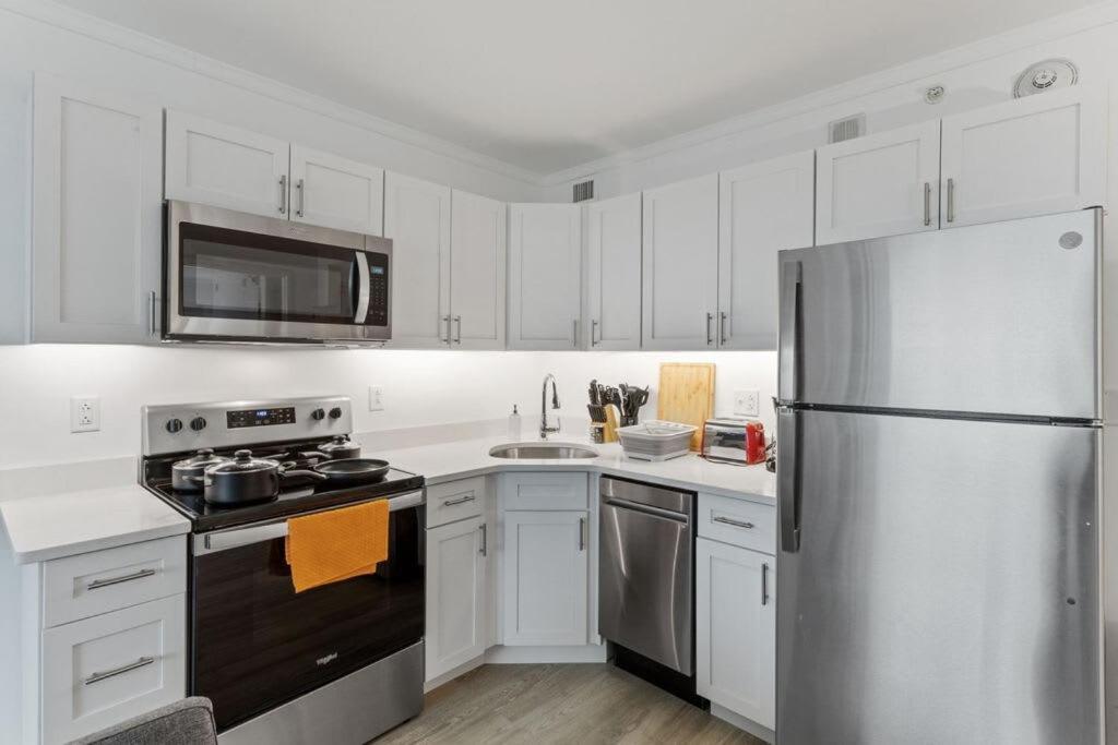 Beachfront 2Br 3Ba Condo By Cozysuites Atlantic City Bagian luar foto