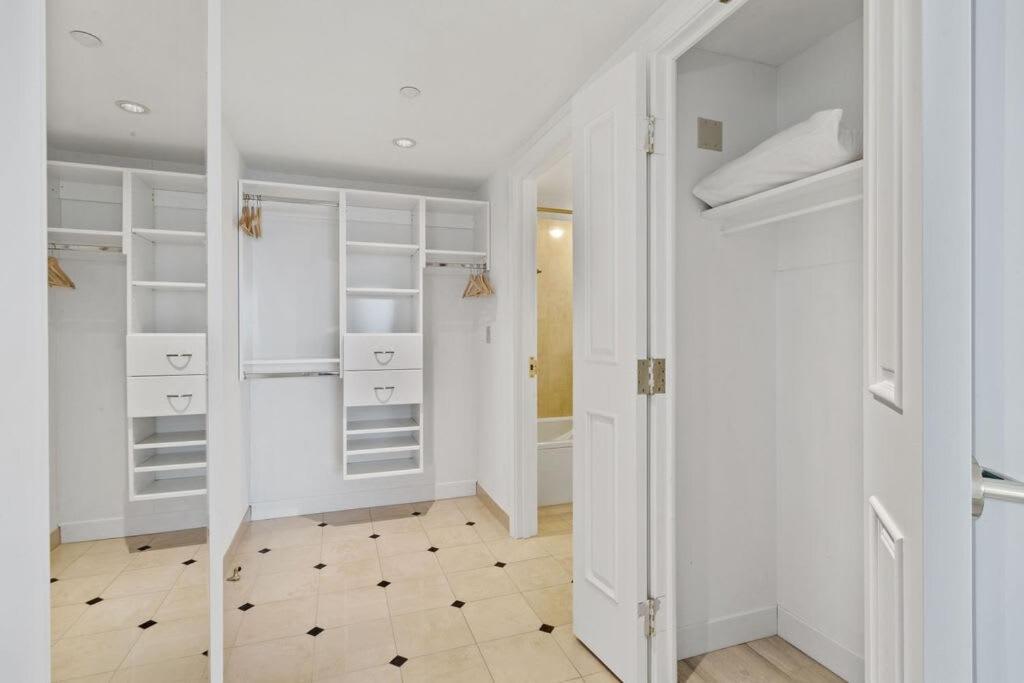 Beachfront 2Br 3Ba Condo By Cozysuites Atlantic City Bagian luar foto