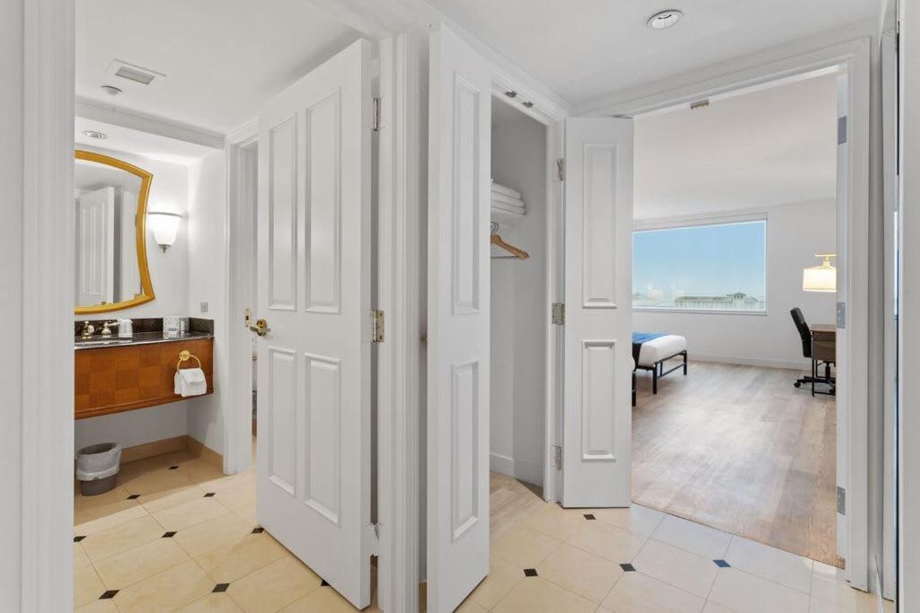 Beachfront 2Br 3Ba Condo By Cozysuites Atlantic City Bagian luar foto